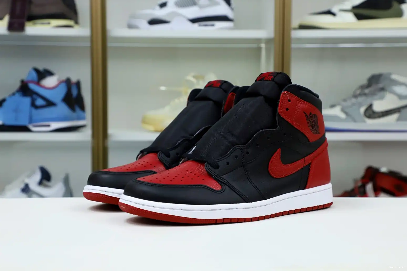 'BRED' OG RETRO AIR JORDAN Kimikick HIGH 1 0710
